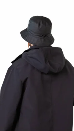 Patriek Buckethat